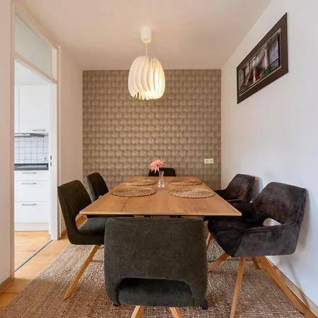 Schoene In Der Naehe Von Duesseldorf Und Duisburg Appartement