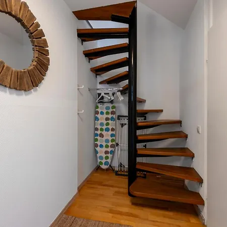 Appartement Schoene In Der Naehe Von Duesseldorf Und Duisburg Krefeld