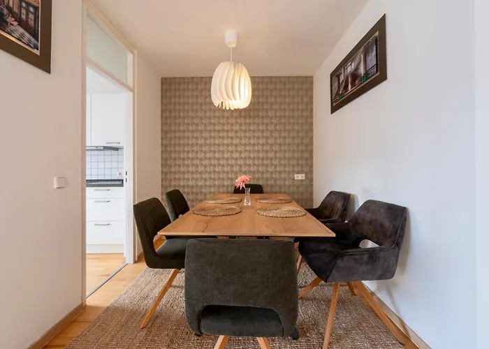 Schoene In Der Naehe Von Duesseldorf Und Duisburg Appartement