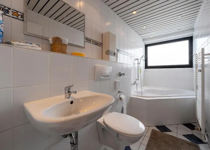 Schoene In Der Naehe Von Duesseldorf Und Duisburg * Krefeld